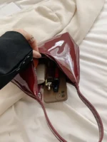 Moon Shape Shoulder Bag - imagine 6