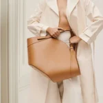 Retro Trend Solid Color Fan-Shaped Design Big Size Super Large Capacity High-Quality Women's Chic Shoulder Armpit Bag - imagine 3