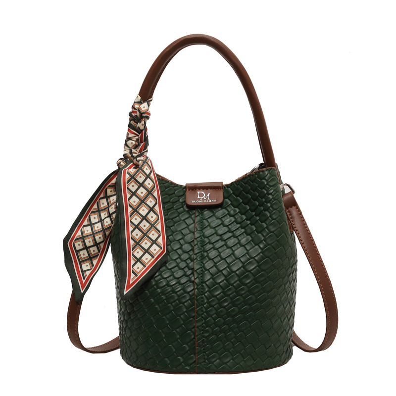 556932838 Handbag shoulder bag woven bucket bag - imagine 1
