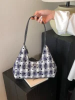 Moon Shape Shoulder Bag - imagine 9