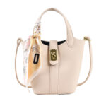 Women's Bag New Lychee Pattern Shoulder Bag Silk Scarf Shoulder Bag Female Small Fresh Messenger Bag Lock Buckle Bucket Bag - imagine 3