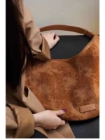 Women's Corduroy Small Shoulder Bag Solid Color Student School Bag Bag Winter Retro Travel Handbags Tote Bags - imagine 5