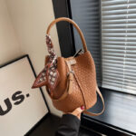 Handbag shoulder bag woven bucket bag - imagine 4