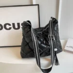 Quilted Nylon Travel Bag - imagine 13