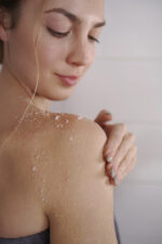 Lavender Body Scrub With Grapefruit Essential Oil - 250 ml - imagine 3