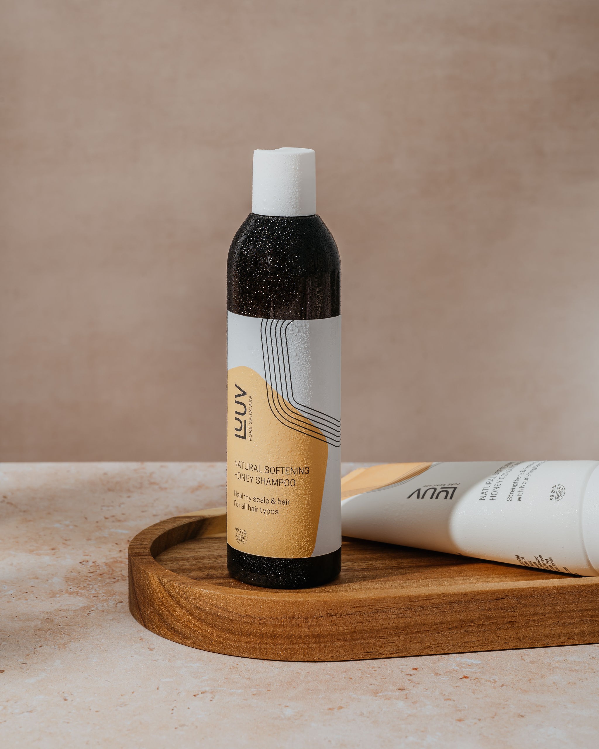 natural-softening-honey-shampoo-250-ml-4dc82f46-2.jpg Natural Softening Honey Shampoo ja Conditioner Set - imagine 1