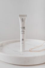 Self-Tanning Face Serum With Hyaluronic Acid, 20ml - imagine 4