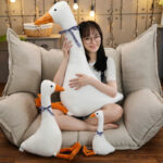 Giant Goose Plush Toy - imagine 2