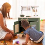 ROBUD Green Wooden Kitchen Toy Set With Accessories Chef Pretend Playset For Kid - imagine 4