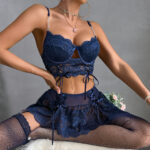 Muse Sexy Lingerie European and American Cross-border Lace Transparent Bondage Cross Metal Chain Sling Four-piece Set for Women - imagine 3
